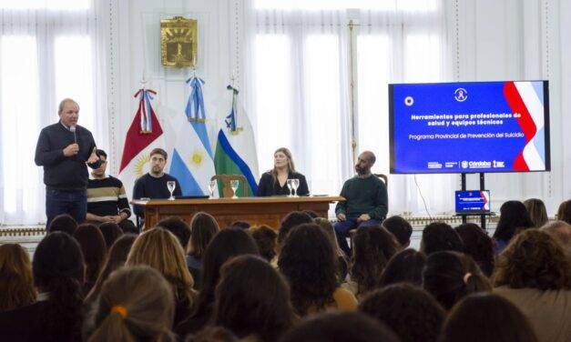 Prevención del suicidio: Se realizó una jornada de capacitación para equipos técnicos, docentes y auxiliares