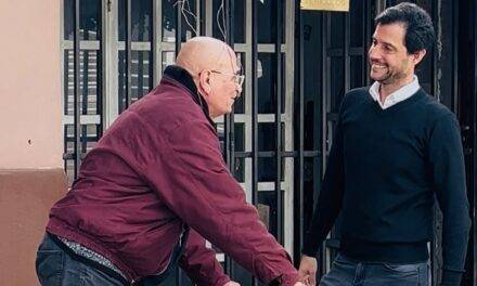 Villa Nueva: El intendente Ignacio Tagni recorrió barrio Florida, supervisó tareas y dialogó con los vecinos.
