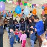 Villa Nueva: Territorio de Derechos llegó a Sala Cuna Los Olmos con una nueva jornada de teatro en familia.