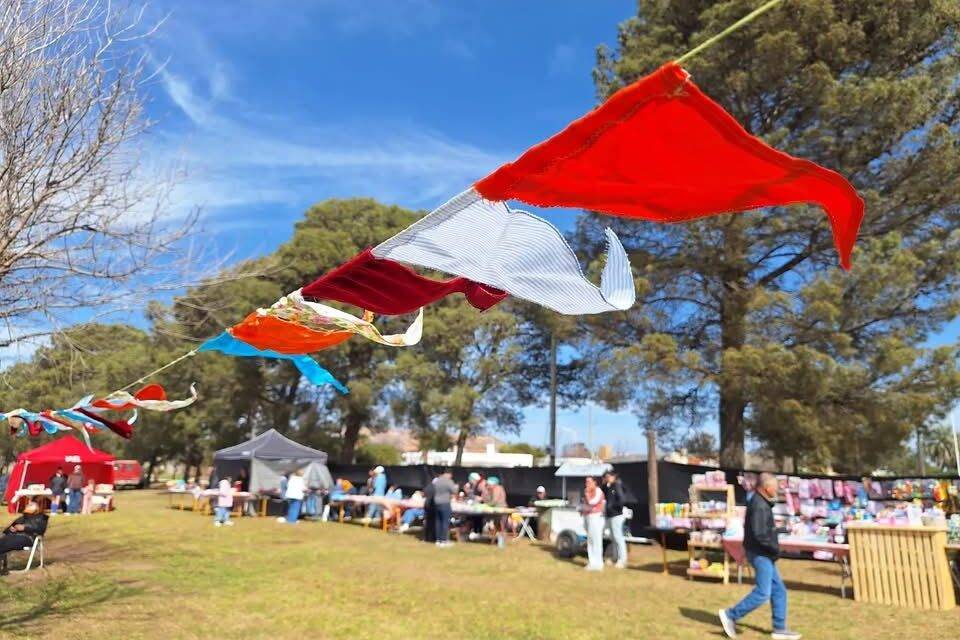 Bulnes realizó la tercera edición de la Feria de Artesanos y Emprendedores