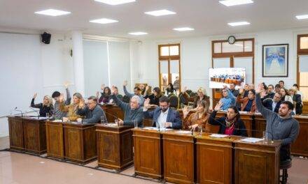 Con la presencia del intendente de Rivas y por unanimidad, el Concejo respaldó la mayor inversión en obras de la historia de Río Cuarto