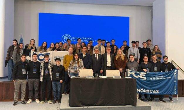 La FCE-UNRC llevó a sus estudiantes a conocer de cerca empresas e instituciones clave de la economía argentina