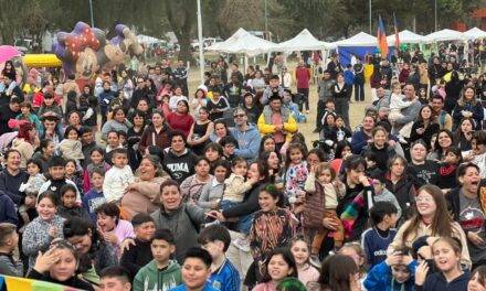 Villa Nueva celebró el Día del Niño con una multitudinaria jornada en el Parque Hipólito Yrigoyen