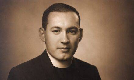 Inician causa de beatificación de Mons. Juan Tomis, el sacerdote que marcó la vida del Papa León XIV