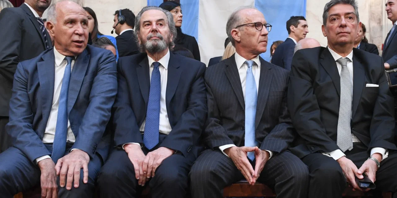 La Corte impulsa una medida que podría facilitar la prisión domiciliaria a genocidas