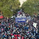 Docentes universitarios paran por 48 horas contra el gobierno de Milei por fondos y salarios