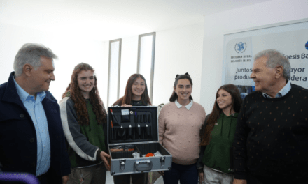 Se entregaron “Kits del Suelo” a escuelas agrotécnicas de Córdoba