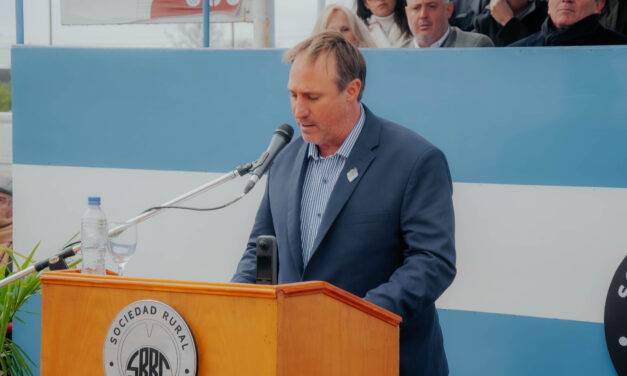 “Preparar a nuestros jóvenes para un mundo desafiante tiene que ser una prioridad”: Moyetta abrió su última Expo al frente de la Rural