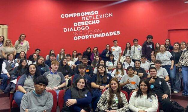 Parlamento Estudiantil: 120 estudiantes debatieron sobre convivencia, participación y bienestar