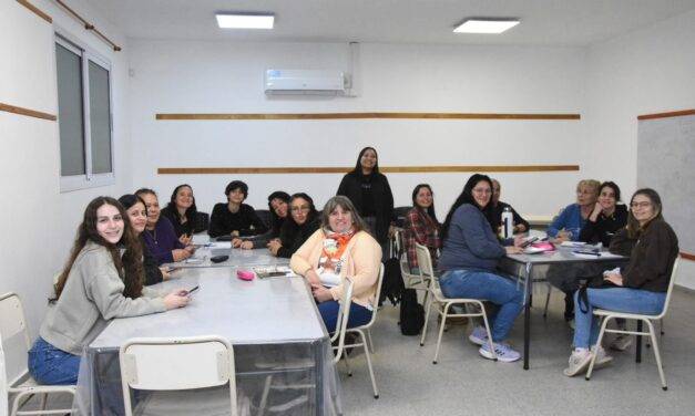 Monte de los Gauchos brinda capacitación en redes sociales para emprendedores