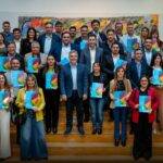 Llaryora firmó proyectos de ley para establecer nuevos radios urbanos en 22 municipios y comunas de Córdoba