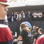 Llaryora encabezó el desfile por el 159° aniversario de Villa María