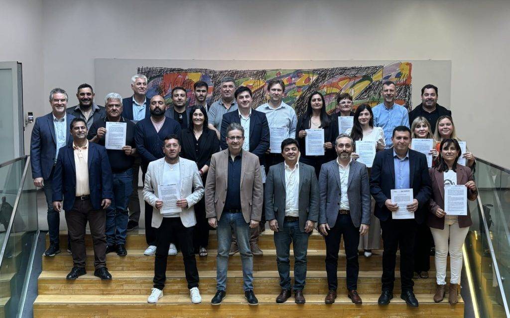 La Provincia impulsa la construcción de 246 viviendas e infraestructura en diferentes puntos del territorio cordobés