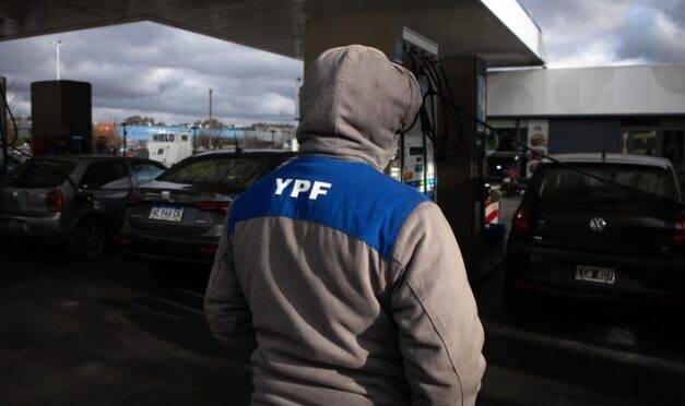 YPF aumenta hoy un 1% el precio de todos sus combustibles