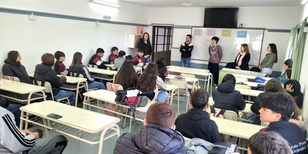 Alejandro Roca: realizan talleres de salud mental con estudiantes de escuelas secundarias