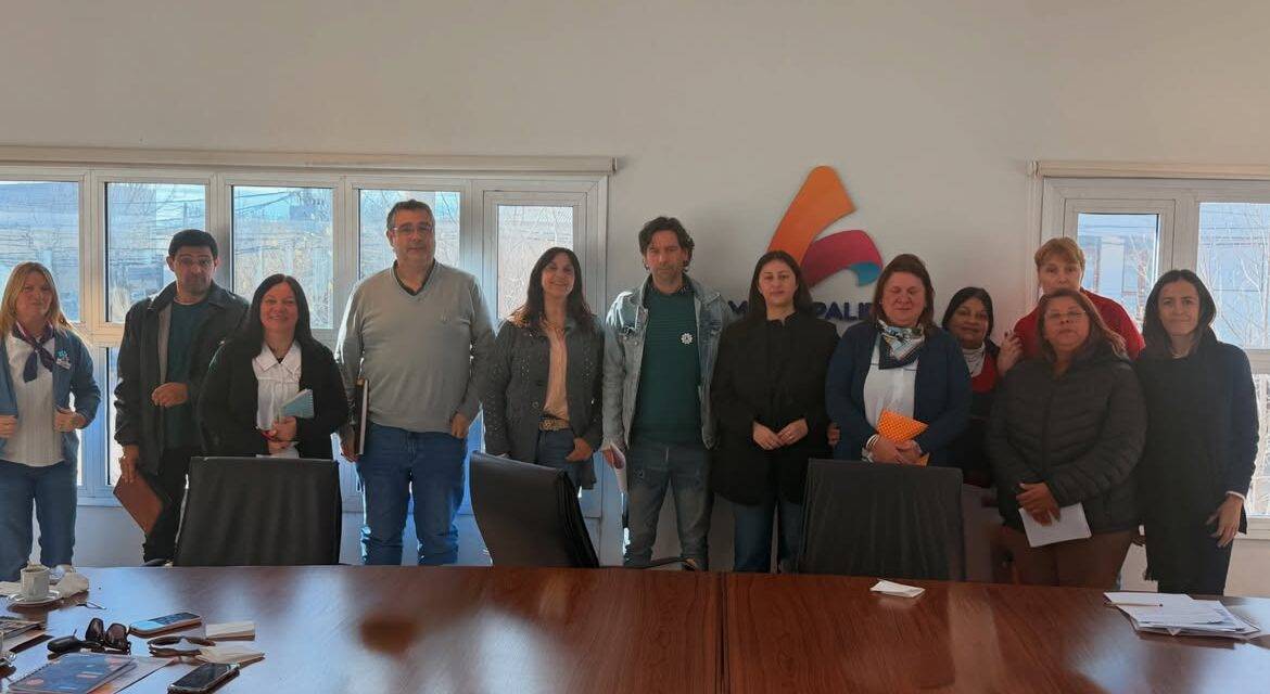 Arias: la Mesa de Educación avanzó con proyectos sobre IA, inclusión y formación docente