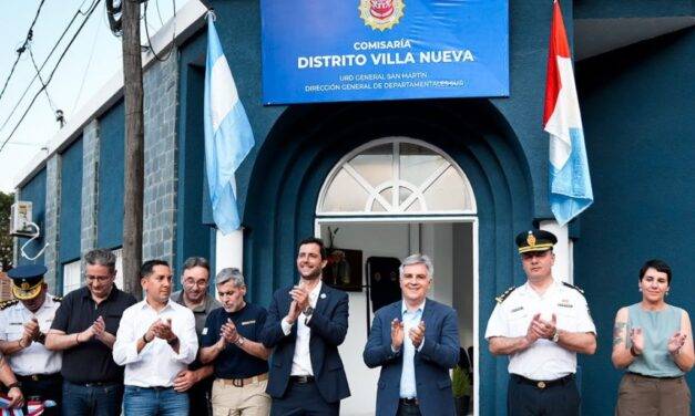 Villa Nueva: Llaryora inauguró la nueva comisaría y entregó cuatro vehículos policiales
