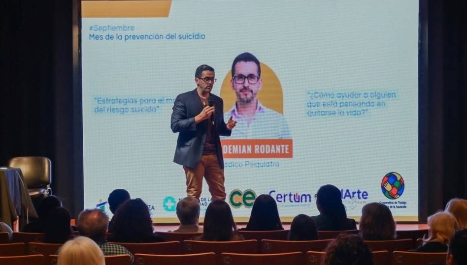 General Deheza: profesionales y docentes se capacitaron en prevención del suicidio