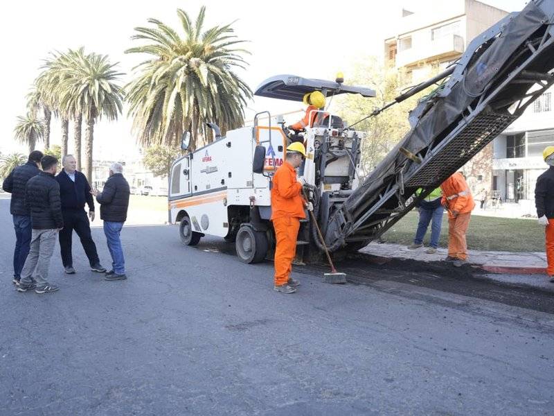 Villa María avanza con la repavimentación de los bulevares y suma nuevas cuadras de asfalto en los barrios