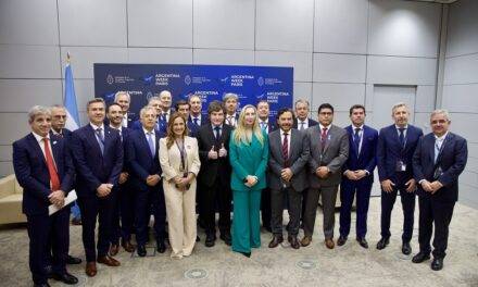 Córdoba llevó su agenda de inversiones a la Argentina Week en París