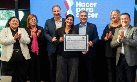 Llaryora reconoció a 60 Escuelas Precursoras que impulsan la transformación educativa en Córdoba