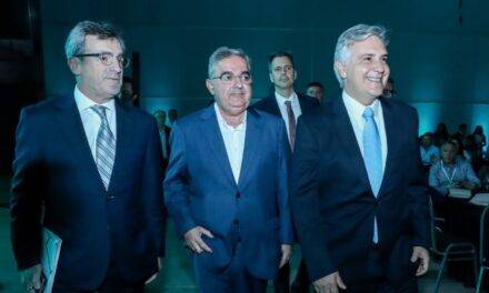Llaryora: “Necesitamos un RIGI que permita que la industria argentina pueda sobrevivir”