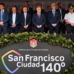 San Francisco: Llaryora encabezó el desfile cívico militar por el 140° aniversario de la ciudad