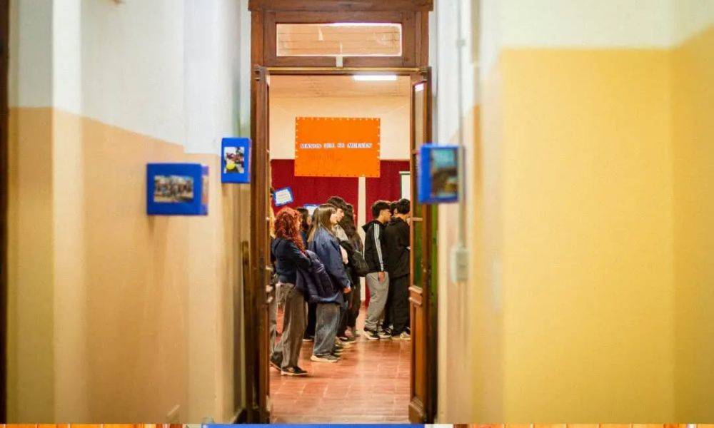 Vicuña Mackenna: la Escuela Especial Dr. Luis Ganem presentó la muestra “Manos que cuentan la escuela”