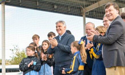 Adelia María: Llaryora inauguró un polideportivo y anunció obras para la localidad