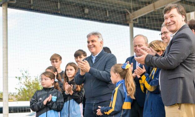 Adelia María: Llaryora inauguró un polideportivo y anunció obras para la localidad