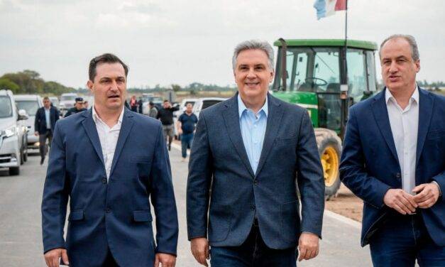 Llaryora inauguró un tramo de la Autopista 19 y destacó el empleo que genera la obra pública