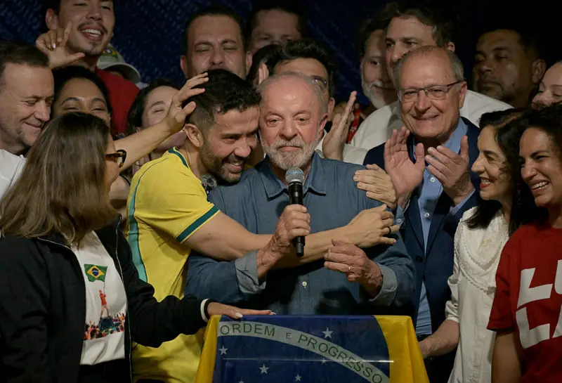 Lula da Silva: Esta es una victoria de la democracia y la derrota del negacionismo